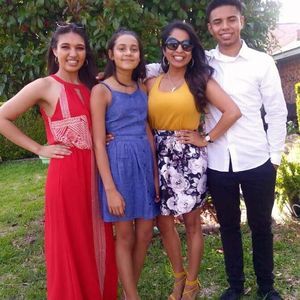 Meet your Posher, Leslie